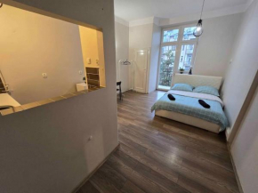 Fantastic KRK - KR63 Room G